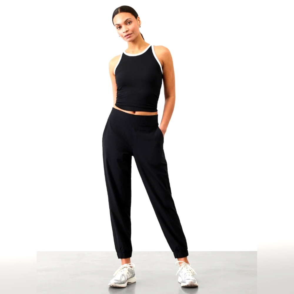 Athleta Textured Brooklyn Jogger Size 14 in Black Pockets